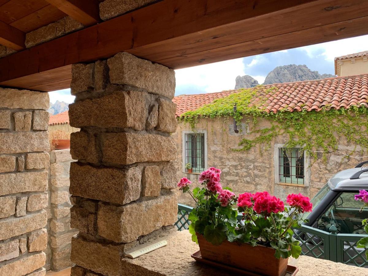 Willa Casa Nel Borgo Di San Pantaleo Zewnętrze zdjęcie